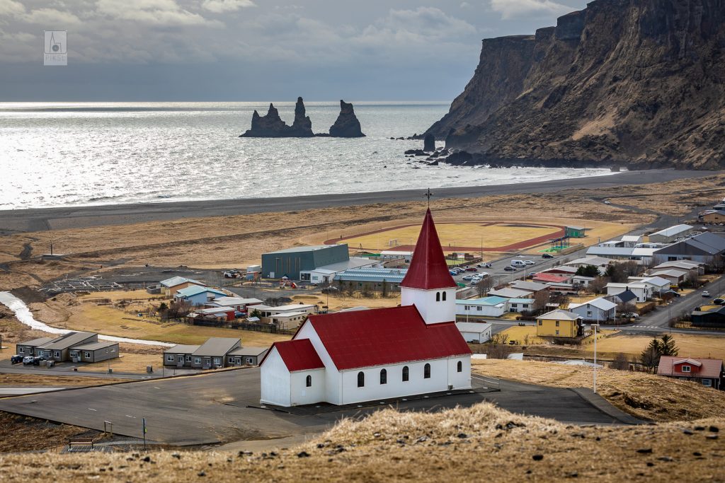 Aurélien KEMPF L'église de Vik en Islande
