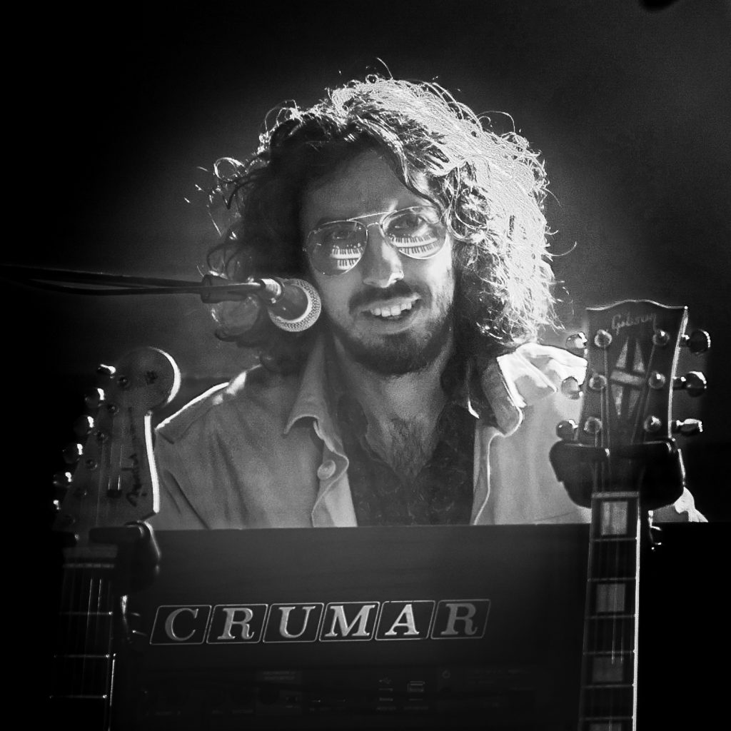 Brigitte JEHLEN Au clavier